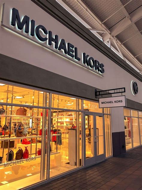 michael kors at outlet mall.